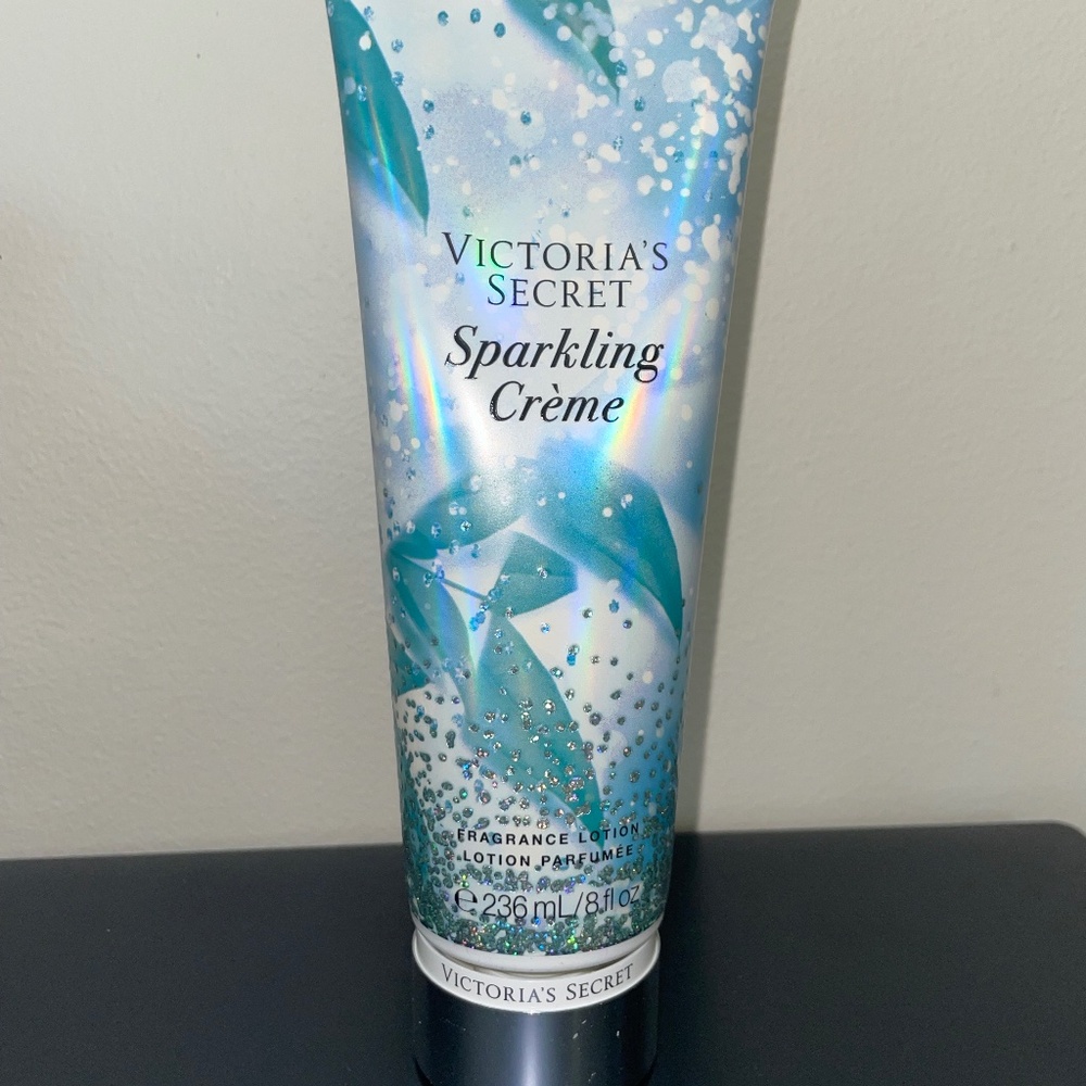 SPARKLING CREME Victoria’s Secret body lotion